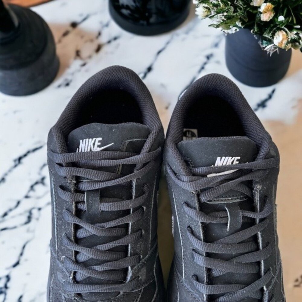 Nike Boy's Size 7 Youth Black Lace Up Sneakers - Picture 4 of 11
